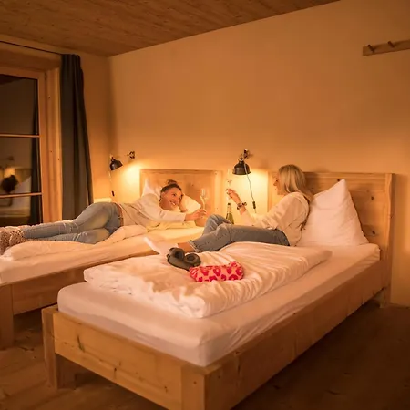 alpen select lodge Kleinwalsertal Riezlern Exterior foto