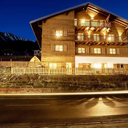 alpen select lodge Kleinwalsertal Riezlern Exterior foto